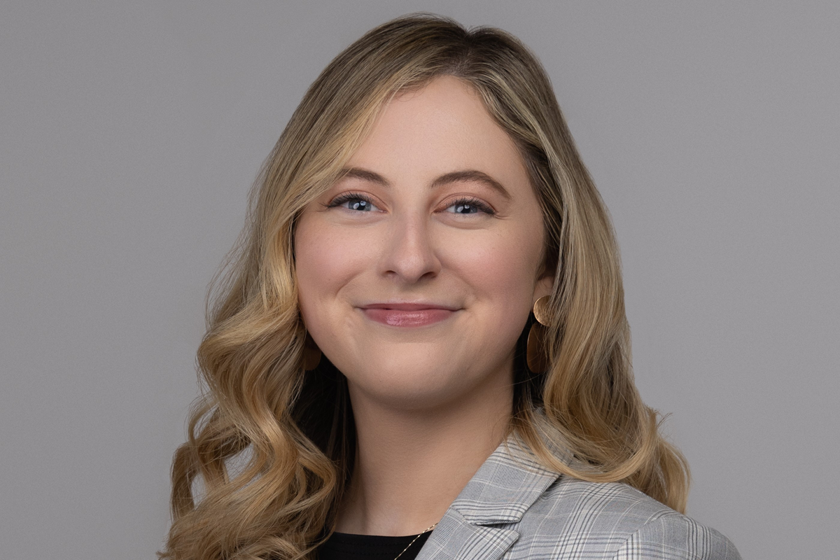 AlCelina Van Zant, Paralegal